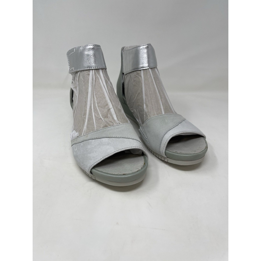 Earth Ficus Sagittarius Women's Leather Sandals Light Silver‎ Size 8 NEW